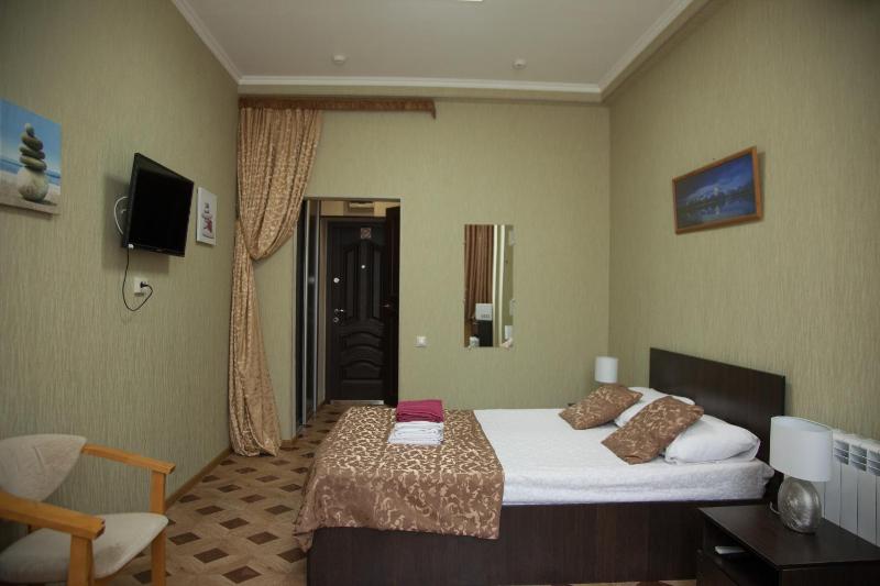 Comfort Triple Room image 3