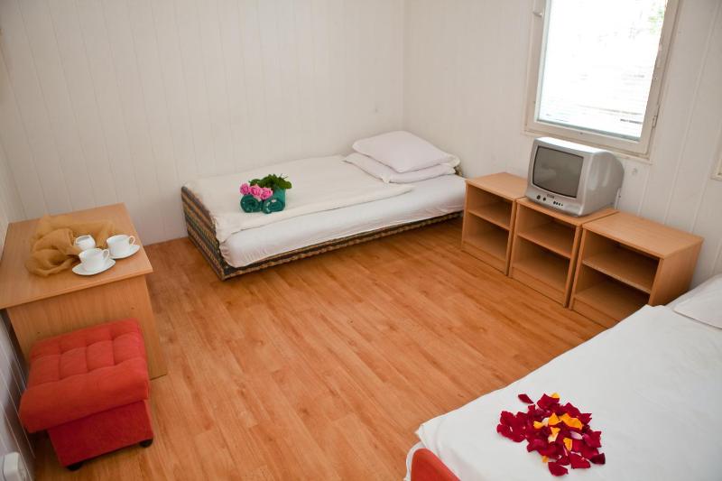 Quadruple Room with Private Bathroom image 4