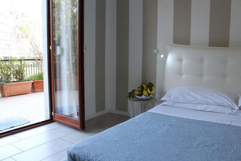 Double Room with Terrace image 4