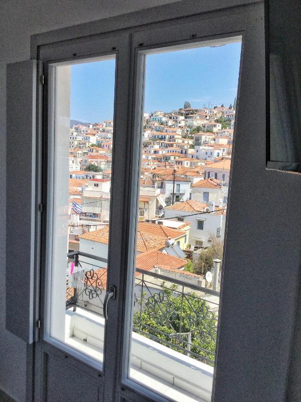 Double Room with Balcony image 4