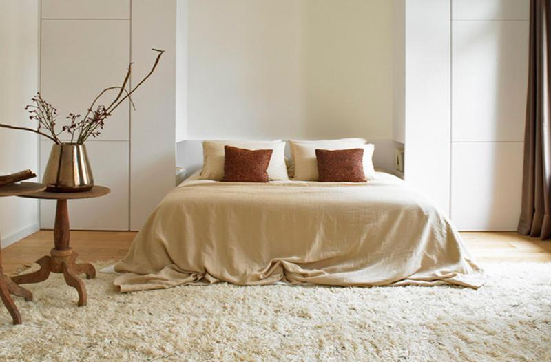 Deluxe Two-Bedroom Apartment with Terrace image 3