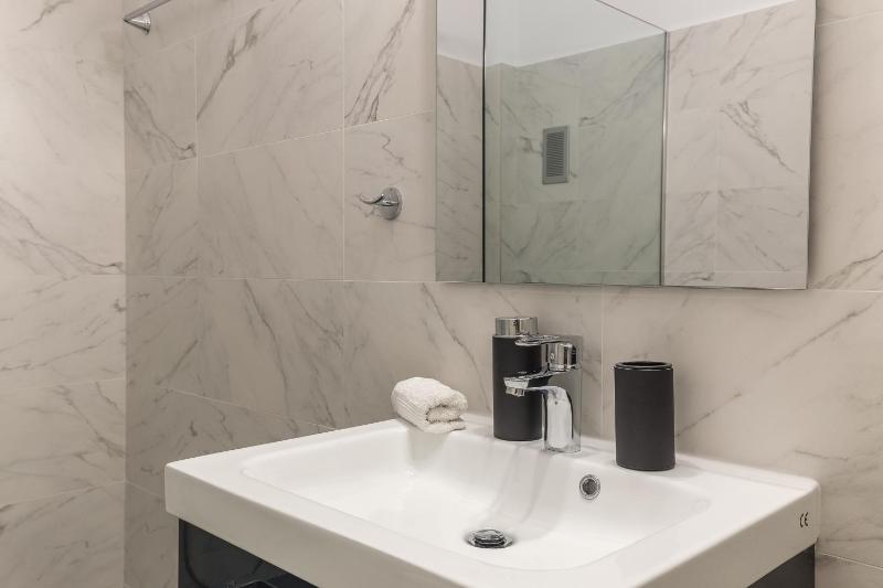 Two Bedroom Family Apartment image 4