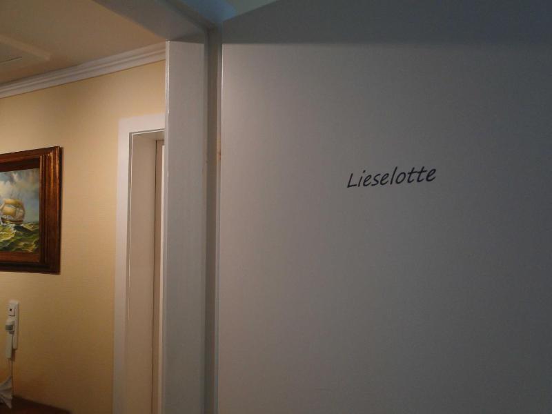 Single Room with Sea View image 3