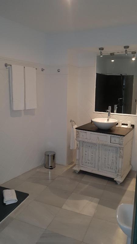 Superior Double Room image 3