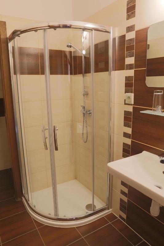 One-Bedroom Apartment image 2