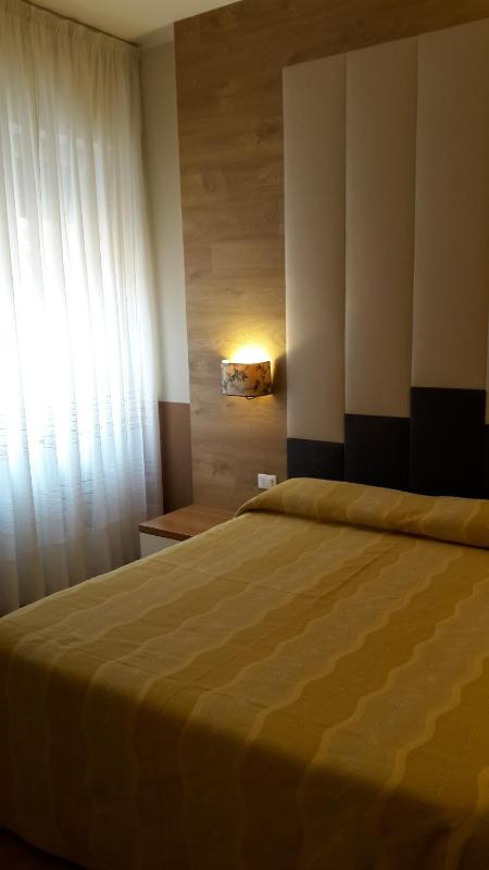 Double Room image 4
