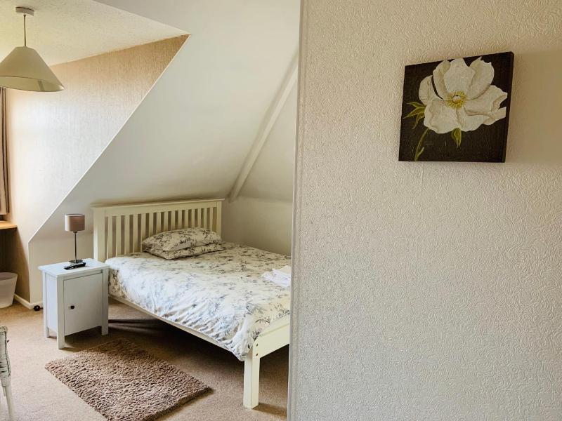 Double Room with Garden View image 3