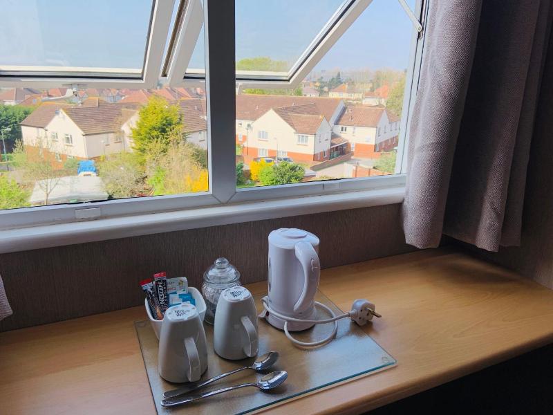 Double Room with Garden View image 2
