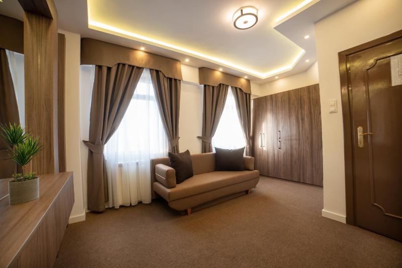 Apartment image 3