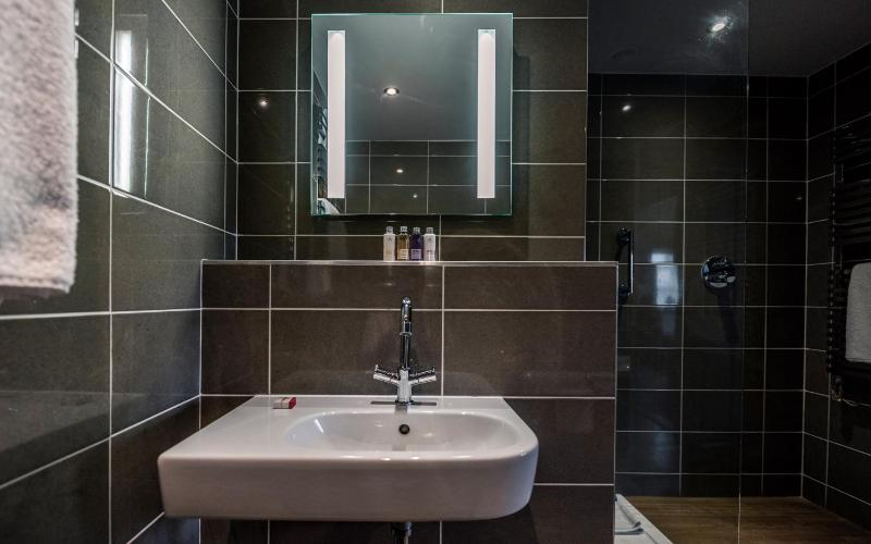 Double Room with Terrace image 3