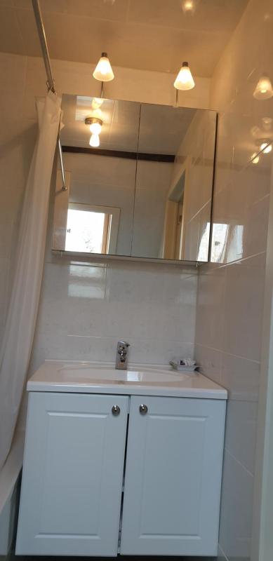 Standard Twin Room image 4