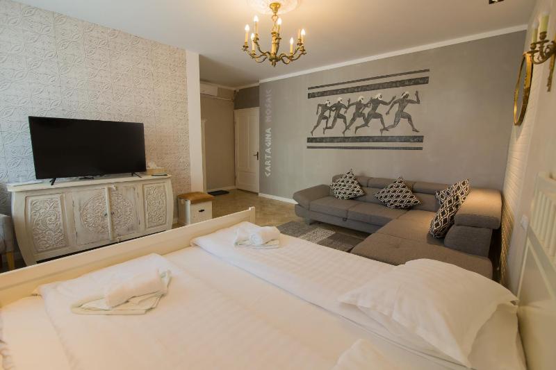 Suite image 2
