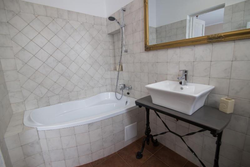 Triple Room image 3