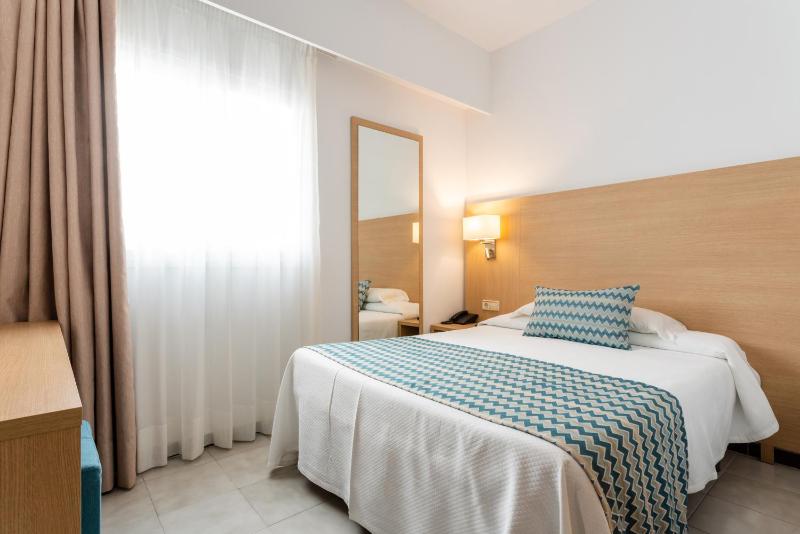 Single Room image 2