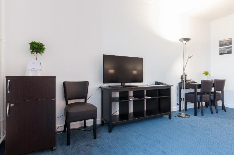 Classic Triple Room image 3