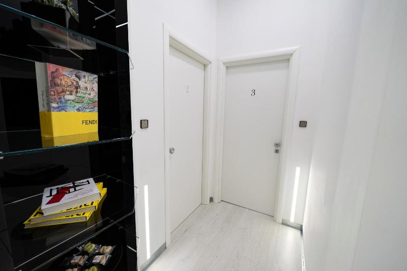 White Rooms - image 31