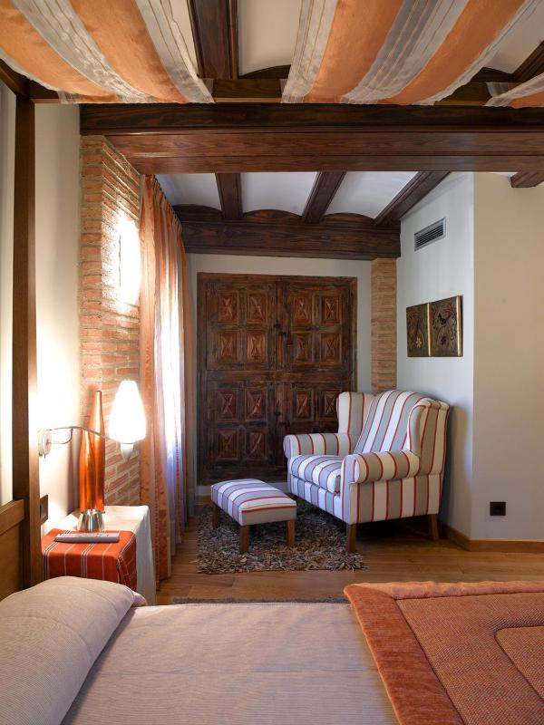 Double Room image 1