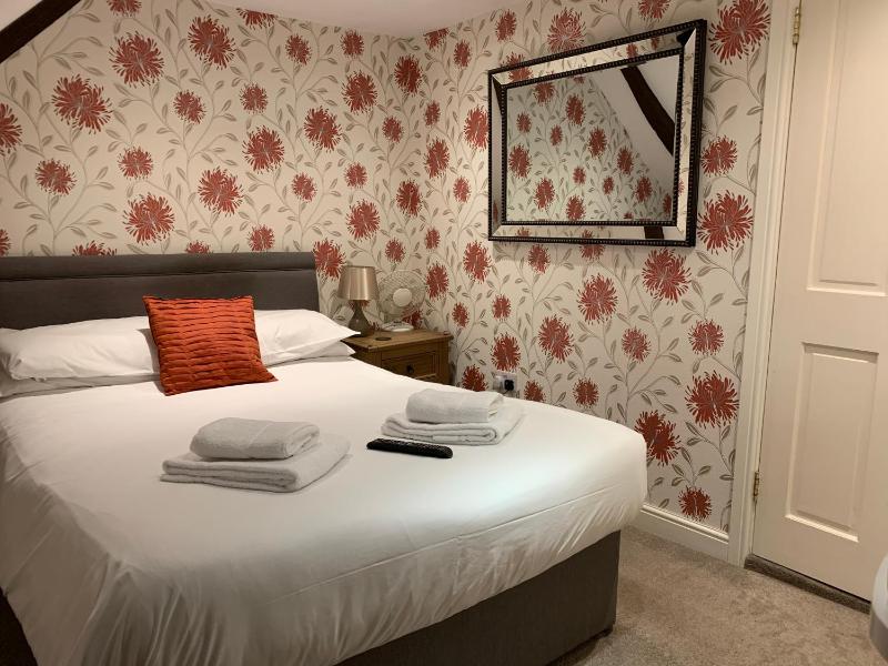 Double Room image 1