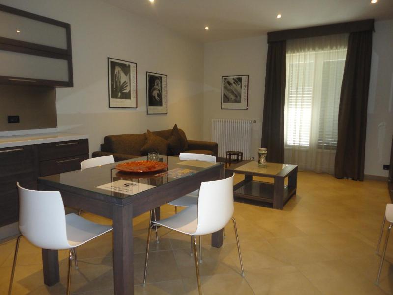 Superior Apartment image 3