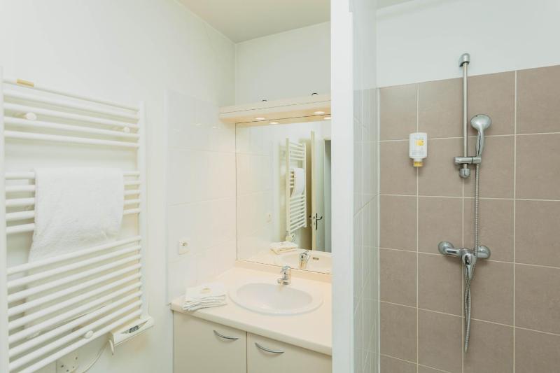 Appart-Hotel Mer & Golf City Perpignan Centre - image 31