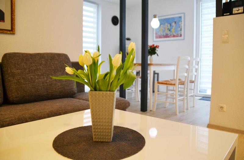 One-Bedroom Bungalow image 3