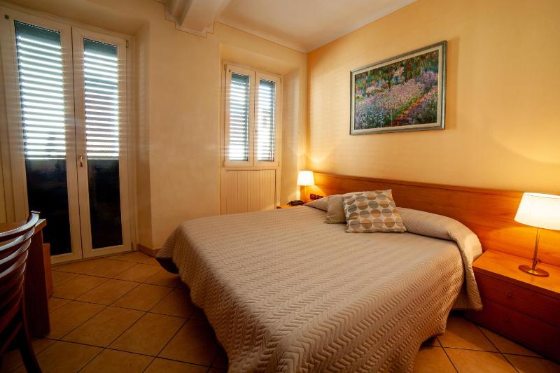 Double or Twin Room image 3