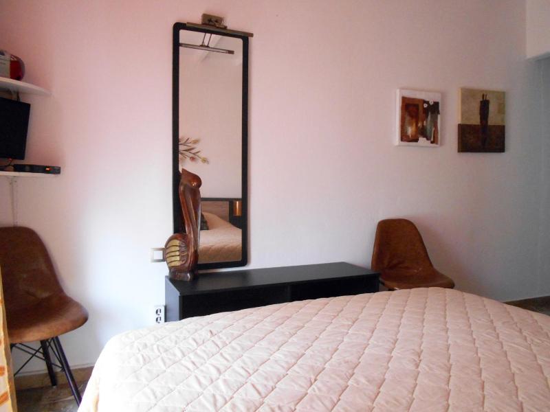 Double or Twin Room with Kitchenette corner Pool view image 4