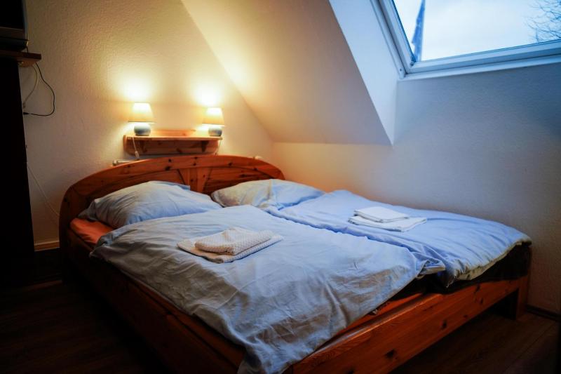 Double or Twin Room with Balcony image 4