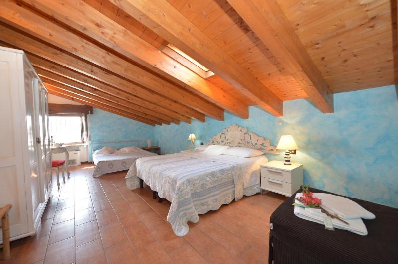 Quadruple Room image 1