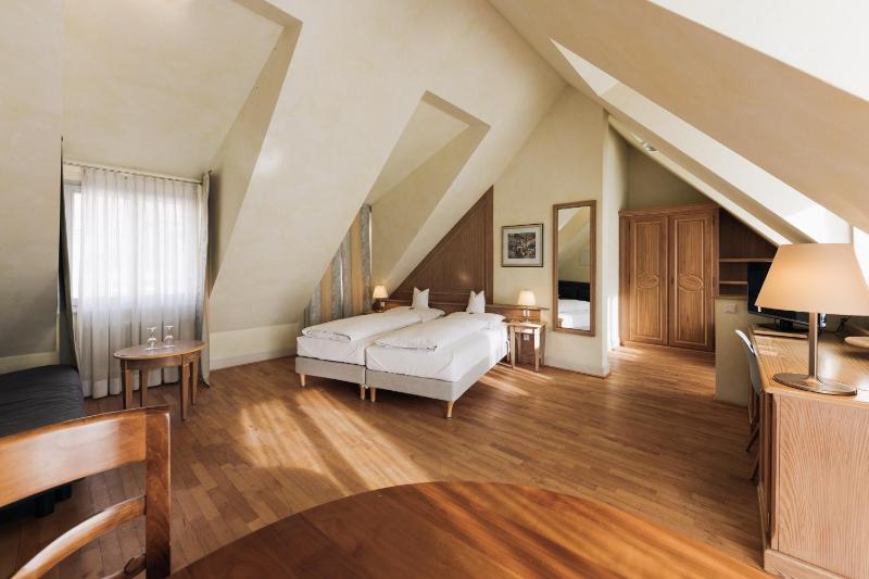 Junior Suite image 3
