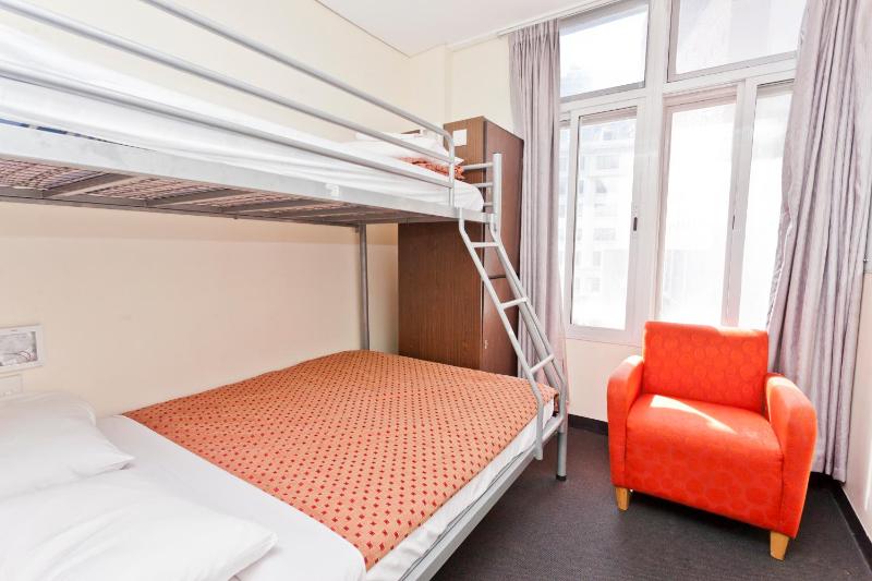 Double Room with Shared Bathroom image 2