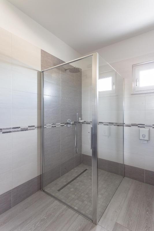 Large Double Room image 2