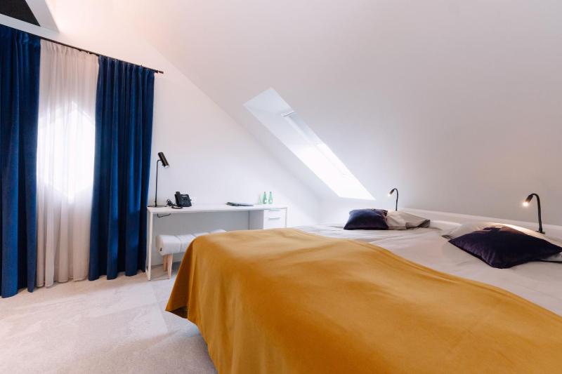 Standard Double or Twin Room with Roof Window image 4