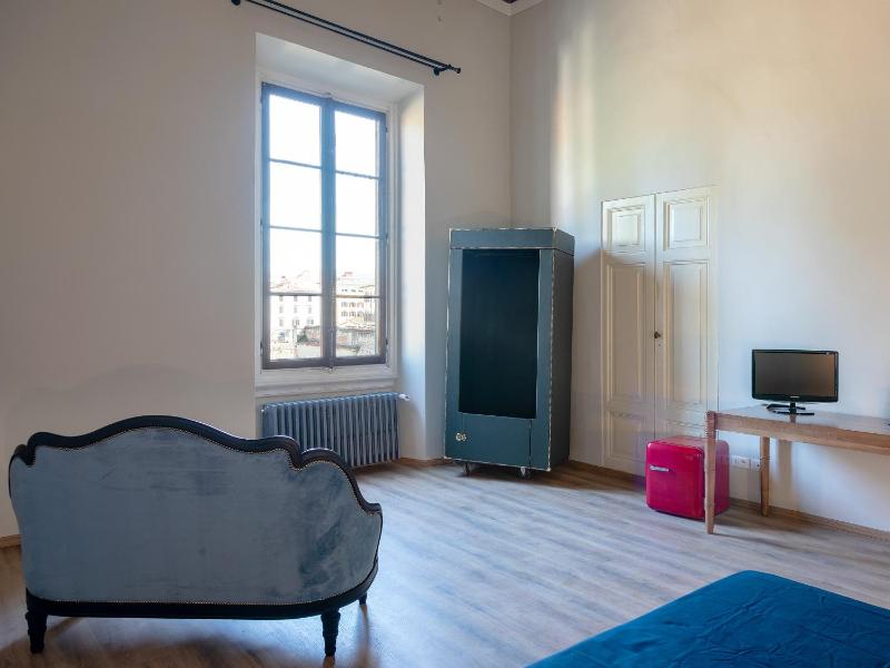 Deluxe Double or Twin Room with River View image 4