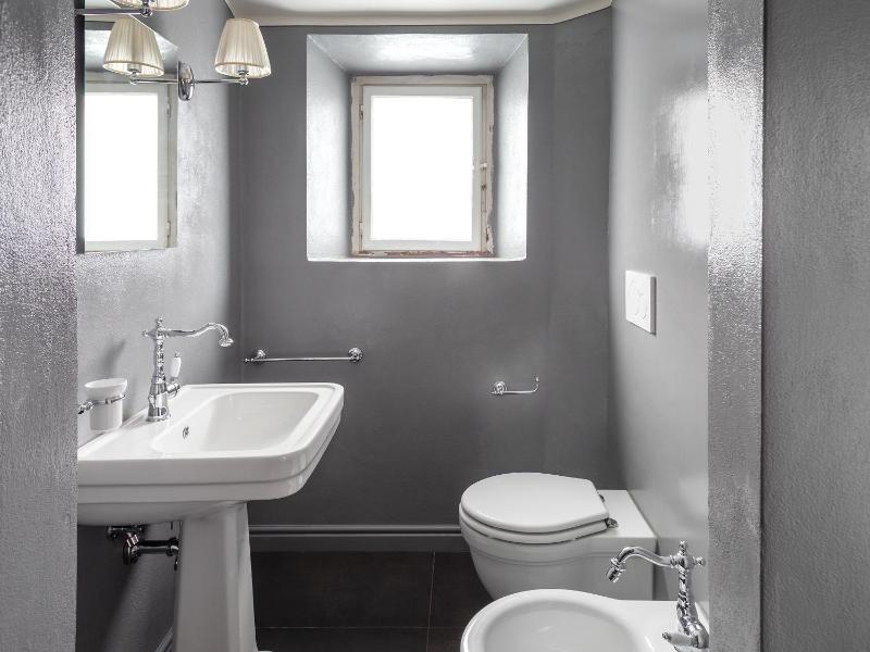 Deluxe Double or Twin Room with River View image 3