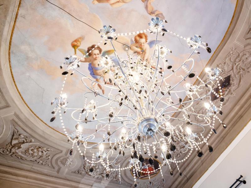 Deluxe Double or Twin Room with River View image 2