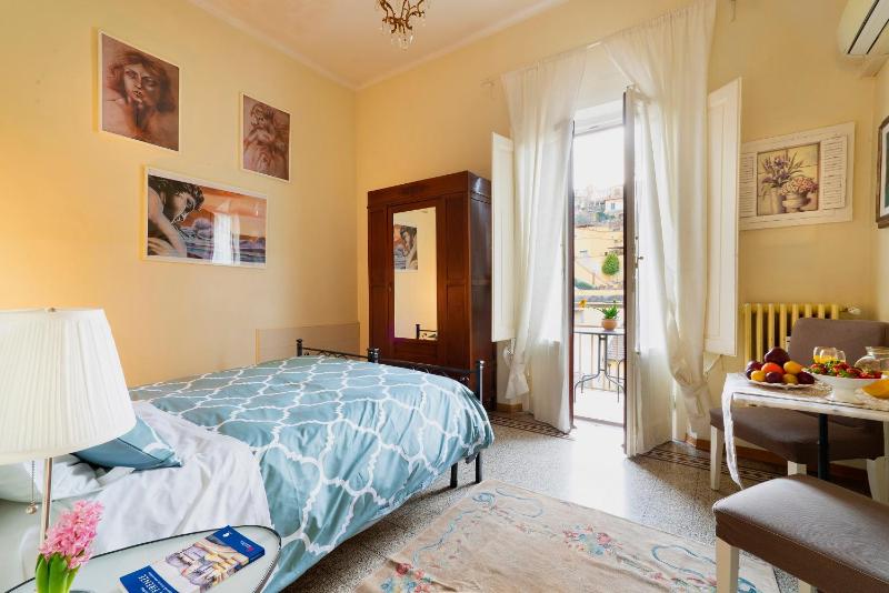 Double or Twin Room image 2