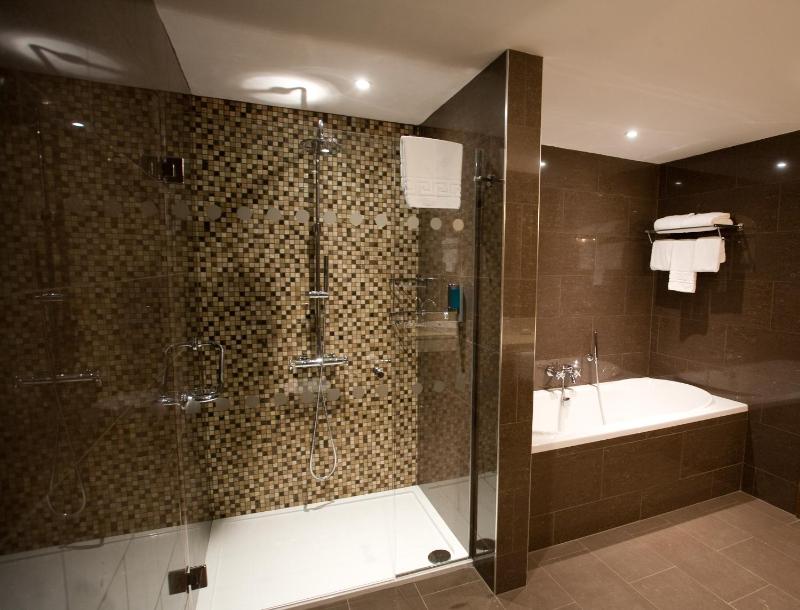 King Suite image 4