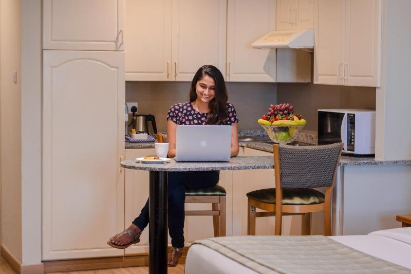 Interconnecting Studio image 2