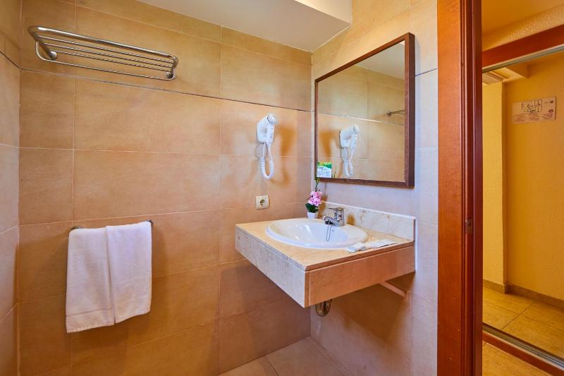 MLL Palma Bay Club Resort - image 10