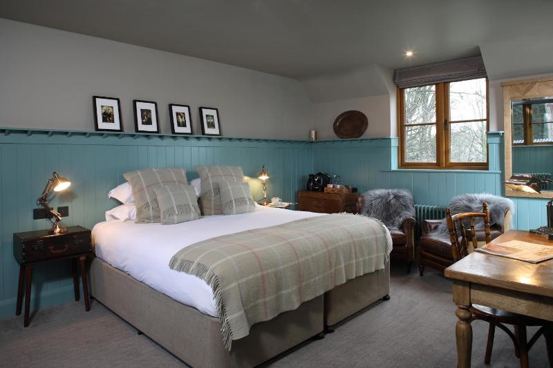 Double Room image 4
