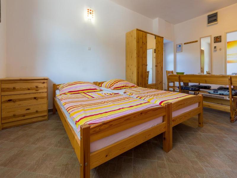 One Bedroom Apartment image 4