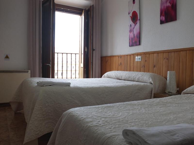 Double Room with Plaza Mayor views image 3