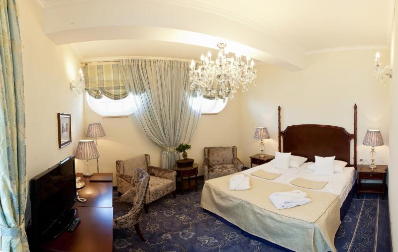Hotel Willa Hueta - image 2
