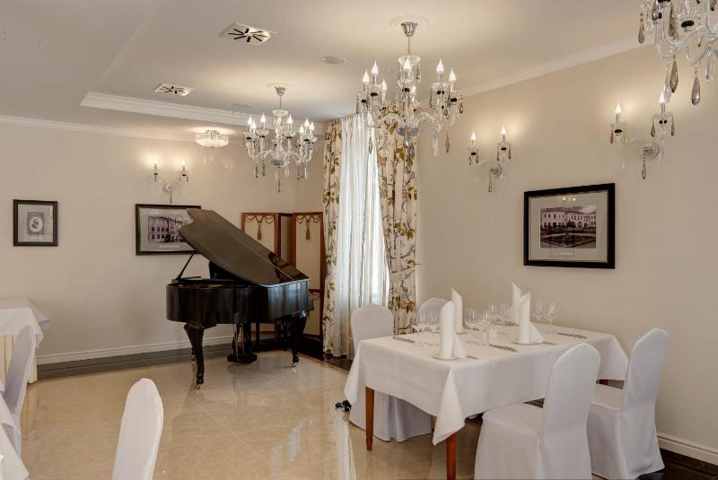 Hotel Willa Hueta - image 14