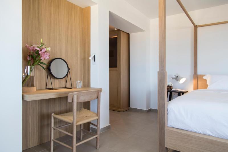 Junior Suite with Sea View image 3