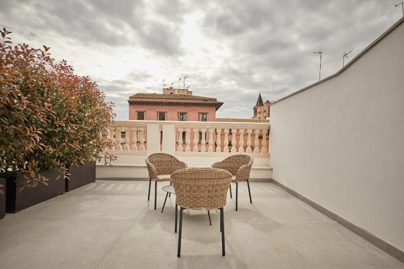 Superior Double Room with Terrace image 2