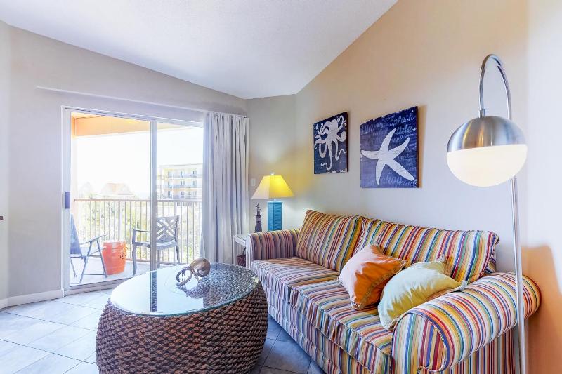One-Bedroom Apartment image 3