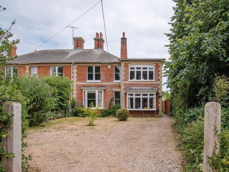 Hillcrest Aldeburgh - image 1