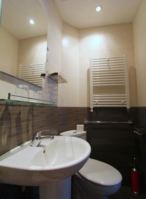 Hostal Regio - image 13